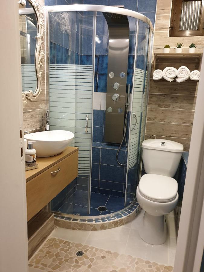 Deluxe Apartment Near The Airport Adults Only Πόρτο Ράφτη Εξωτερικό φωτογραφία