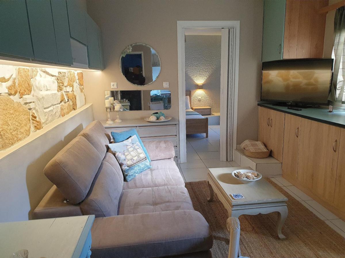 Deluxe Apartment Near The Airport Adults Only Πόρτο Ράφτη Εξωτερικό φωτογραφία