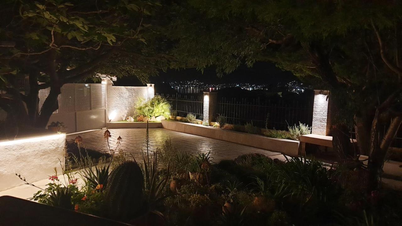 Deluxe Apartment Near The Airport Adults Only Πόρτο Ράφτη Εξωτερικό φωτογραφία